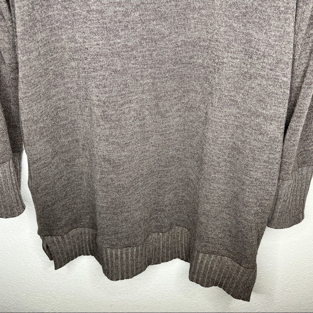 MTS‎ Sweater - Picture 2 of 8